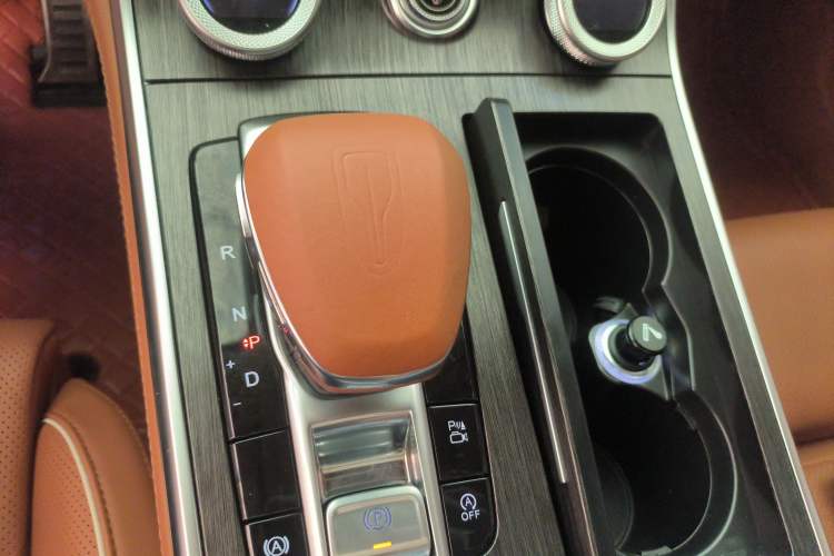 Used Hongqi H9 2023 2.0T Smart Connect Flagship Edition Gear Lever
