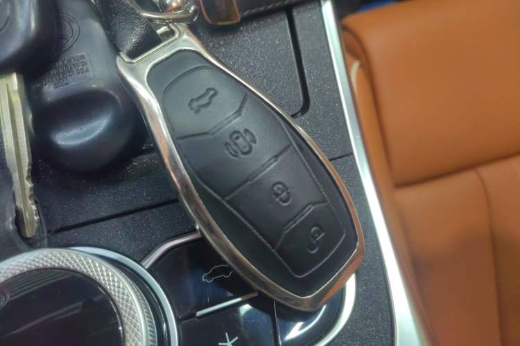 Used Hongqi H9 2023 2.0T Smart Connect Flagship Edition Interior 1