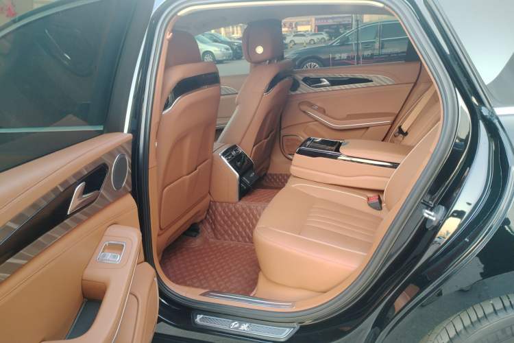 Used Hongqi H9 2023 2.0T Smart Connect Flagship Edition Interior 3
