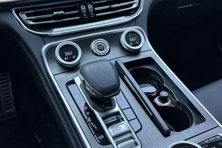 Used Hongqi H9 2023 2.0T Smart Connect Flagship Edition Interior 4