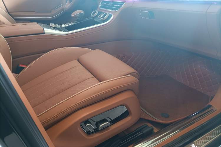 Used Hongqi H9 2023 2.0T Smart Connect Flagship Edition Interior 8