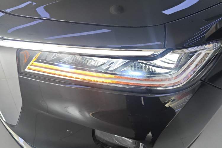 Used Hongqi H9 2023 2.0T Smart Connect Flagship Edition Left Front Headlight