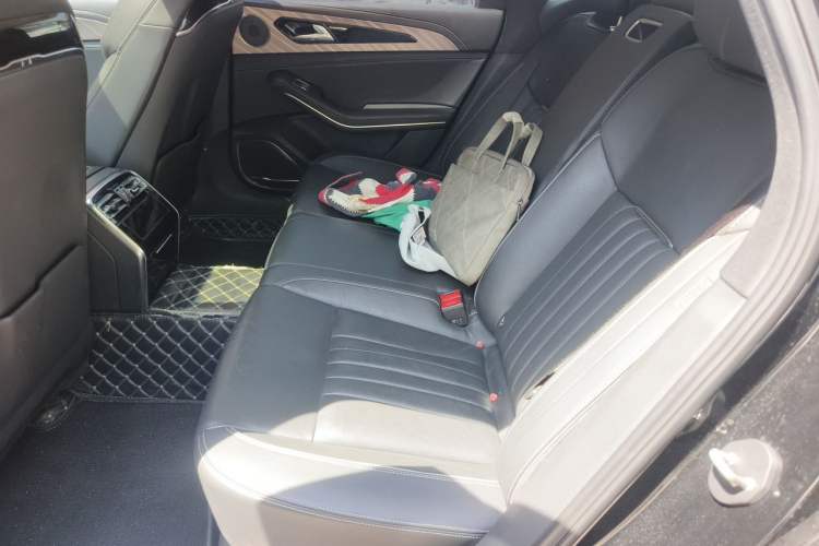 Used Hongqi H9 2023 2.0T Smart Connect Flagship Edition Left Rear Seat