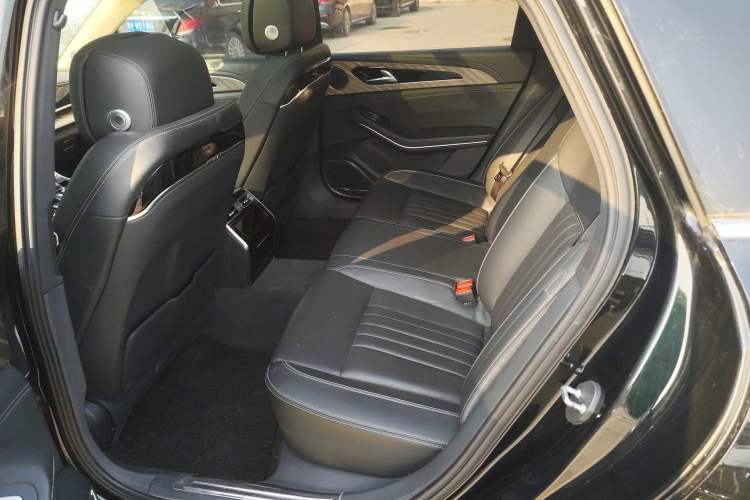 Used Hongqi H9 2023 2.0T Smart Connect Flagship Edition Left Rear Seat