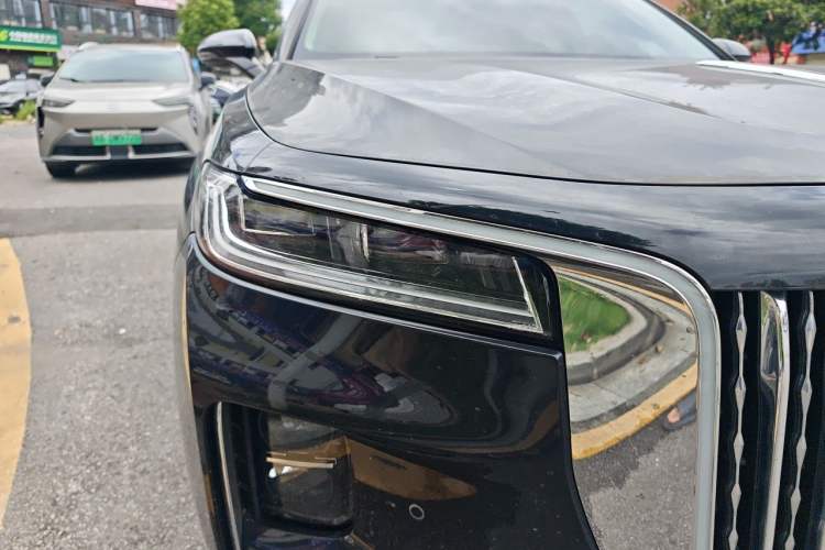 Used Hongqi H9 2023 2.0T Smart Connect Flagship Edition Right Front Headlight