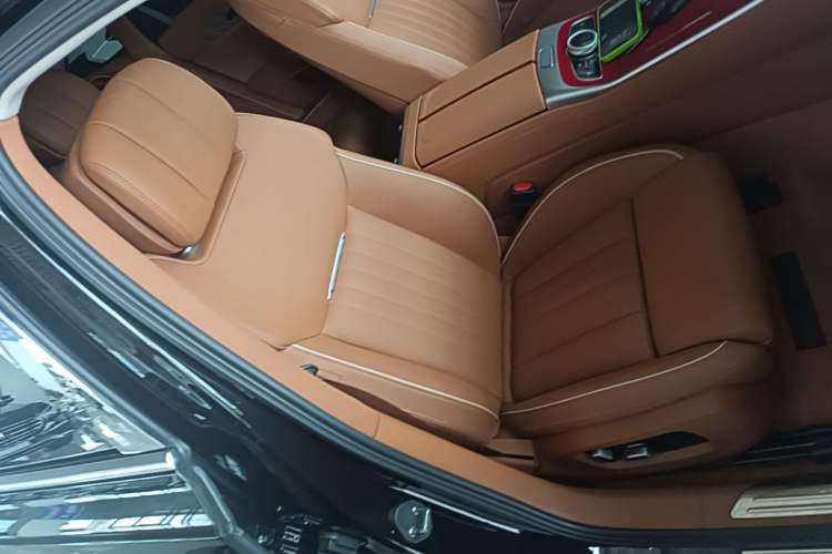Used Hongqi H9 2023 2.0T Smart Connect Flagship Edition Right Front Seat