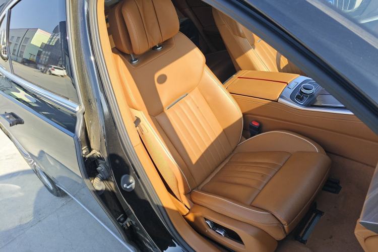 Used Hongqi H9 2023 2.0T Smart Connect Flagship Edition Right Front Seat