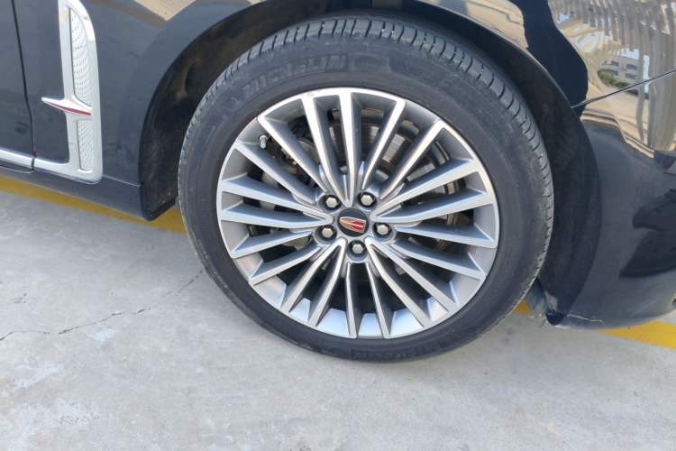 Used Hongqi H9 2023 2.0T Smart Connect Flagship Edition Right Front Wheel Hub
