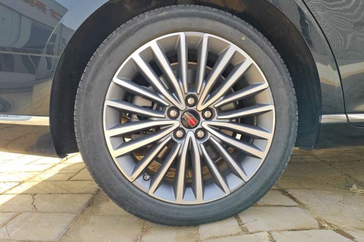 Used Hongqi H9 2023 2.0T Smart Connect Flagship Edition Right Rear Wheel Hub