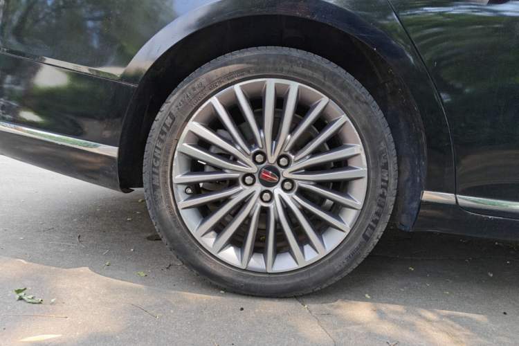 Used Hongqi H9 2023 2.0T Smart Connect Flagship Edition Right Rear Wheel Hub