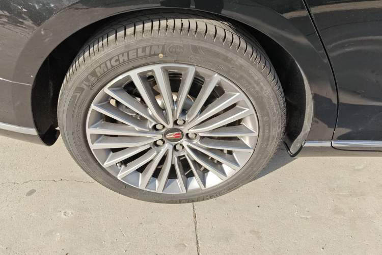 Used Hongqi H9 2023 2.0T Smart Connect Flagship Edition Right Rear Wheel Hub