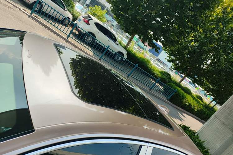 Used Hongqi H9 2023 2.0T Smart Connect Flagship Edition Roof