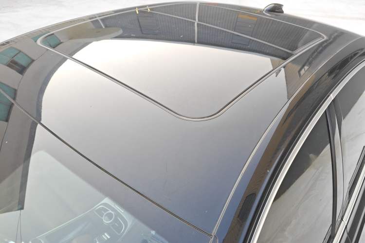 Used Hongqi H9 2023 2.0T Smart Connect Flagship Edition Roof