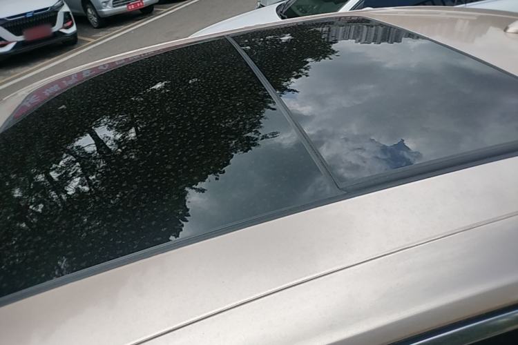 Used Hongqi H9 2023 2.0T Smart Connect Flagship Edition Roof