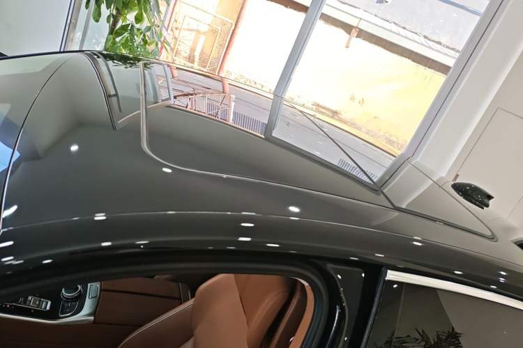 Used Hongqi H9 2023 2.0T Smart Connect Flagship Edition Roof