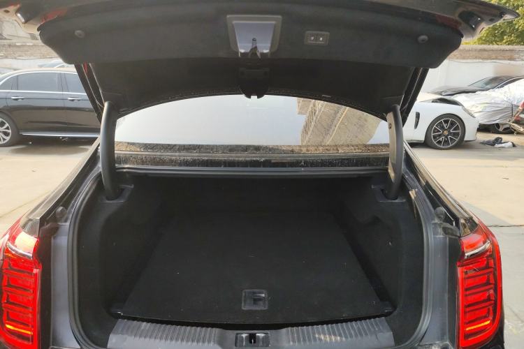 Used Hongqi H9 2023 2.0T Smart Connect Flagship Edition Trunk