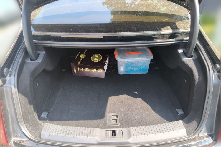 Used Hongqi H9 2023 2.0T Smart Connect Flagship Edition Trunk