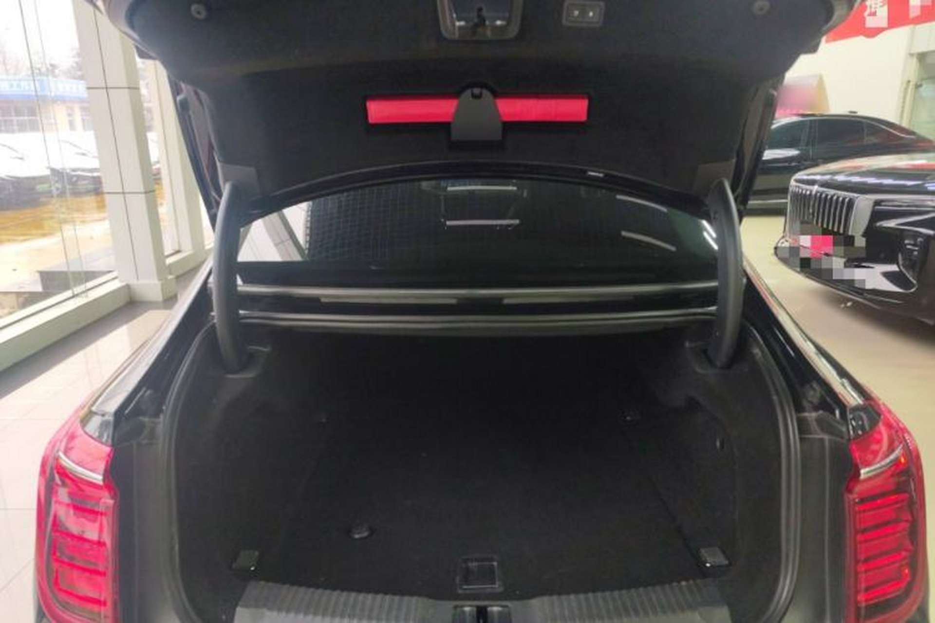 Used Hongqi H9 2023 2.0T Smart Connect Flagship Edition Trunk
