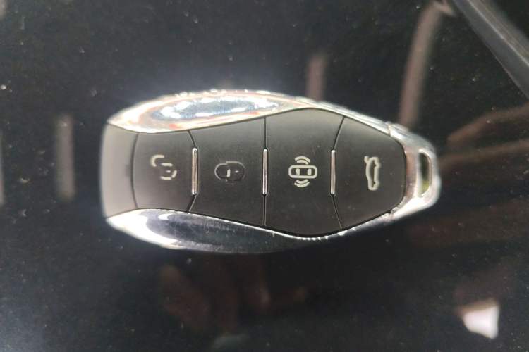 Used Hongqi H9 2023 2.0T Smart Connect Flagship Edition Vehicle Key