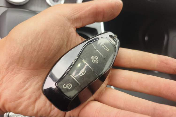 Used Hongqi H9 2023 2.0T Smart Connect Flagship Edition Vehicle Key