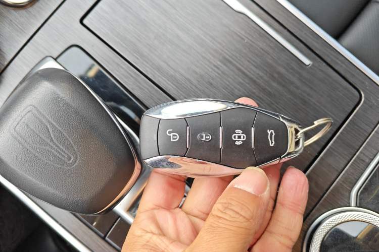 Used Hongqi H9 2023 2.0T Smart Connect Flagship Edition Vehicle Key