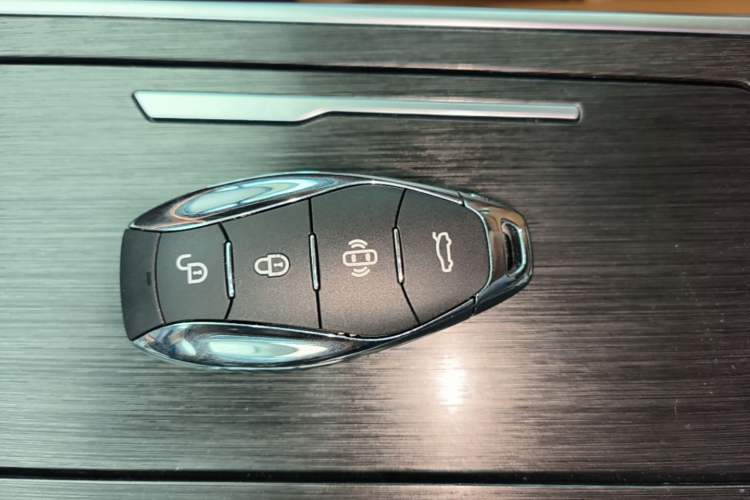 Used Hongqi H9 2023 2.0T Smart Connect Flagship Edition Interior 1