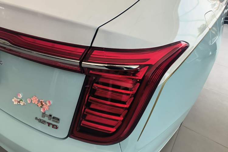 Used Hongqi H9 2023 2.0T Smart Connect Flagship Edition Right Rear Taillight