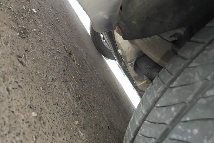 Used Hongqi H9 2023 2.0T Smart Connect Flagship Edition Chassis Front Left
