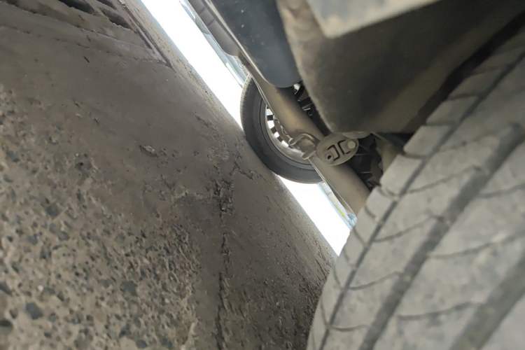 Used Hongqi H9 2023 2.0T Smart Connect Flagship Edition Chassis Rear Left