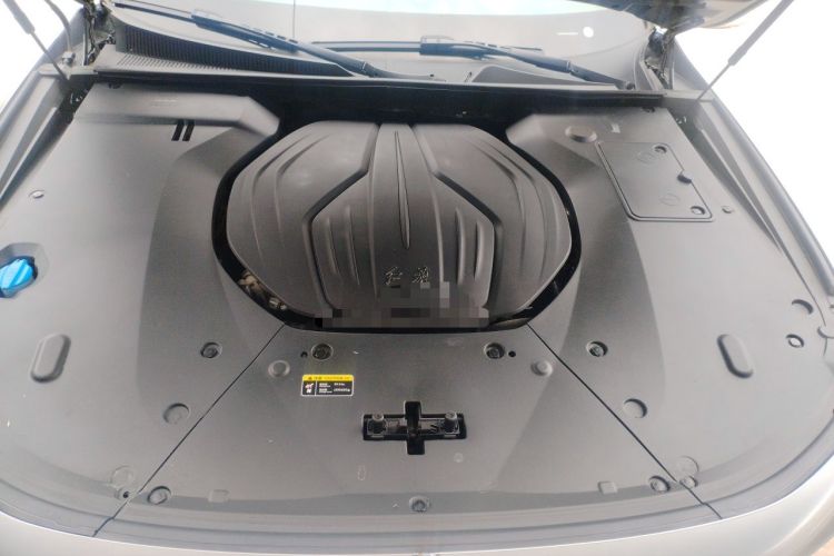 Used Hongqi H9 2023 2.0T Smart Connect Flagship Edition Engine Bay