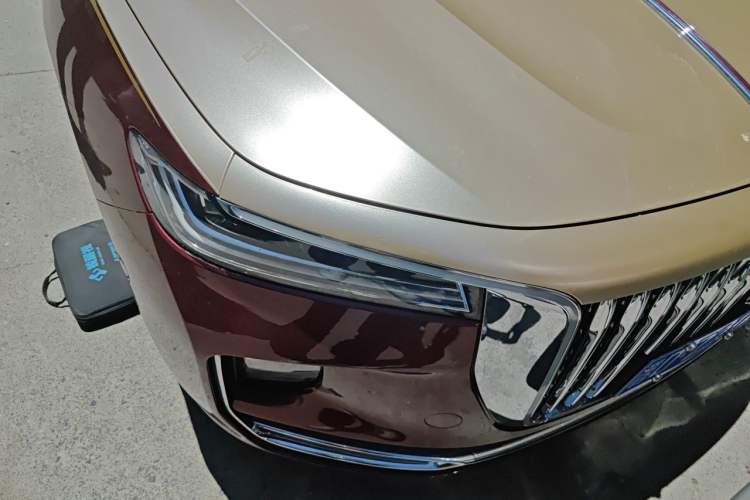Used Hongqi H9 2023 2.0T Smart Connect Flagship Edition Right Front Headlight