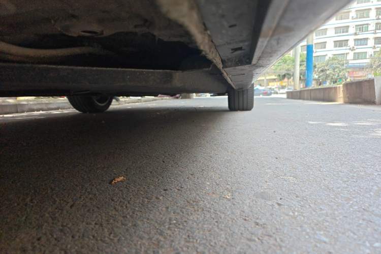 Used Hongqi H9 2023 2.0T Smart Connect Flagship Edition Chassis Front Left