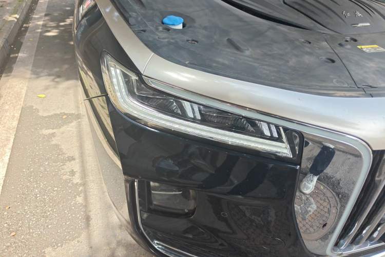 Used Hongqi H9 2023 2.0T Smart Connect Flagship Edition Right Front Headlight