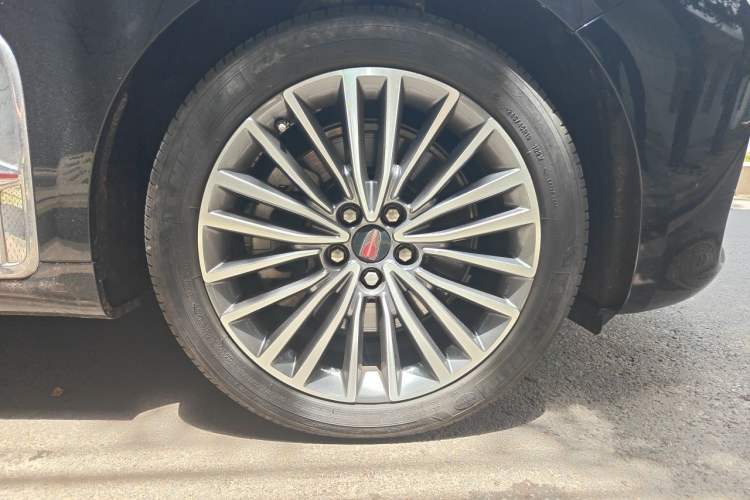 Used Hongqi H9 2023 2.0T Smart Connect Flagship Edition Right Front Wheel Hub