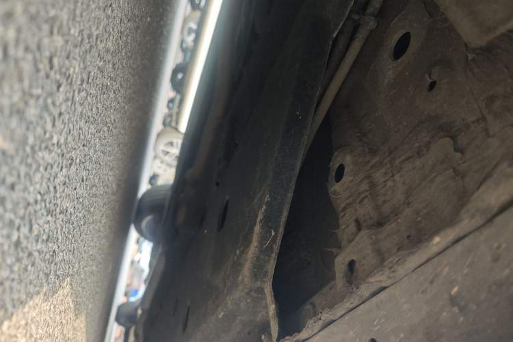 Used Hongqi H9 2023 2.0T Smart Connect Flagship Edition Chassis Front Left