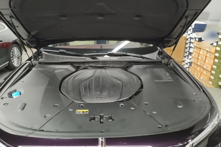 Used Hongqi H9 2023 2.0T Smart Connect Flagship Edition Engine Bay