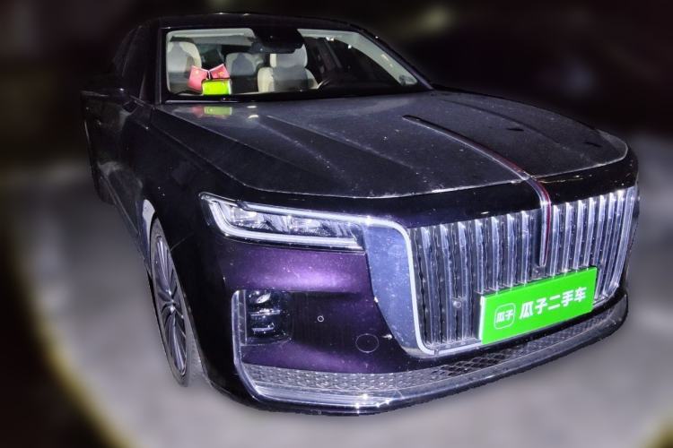 Used Hongqi H9 2023 2.0T Smart Connect Flagship Edition Front Right 45 Deg