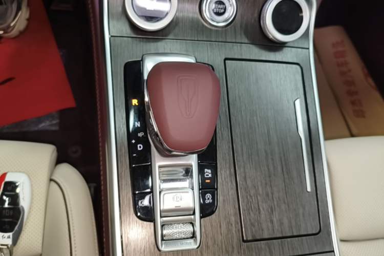 Used Hongqi H9 2023 2.0T Smart Connect Flagship Edition Gear Lever
