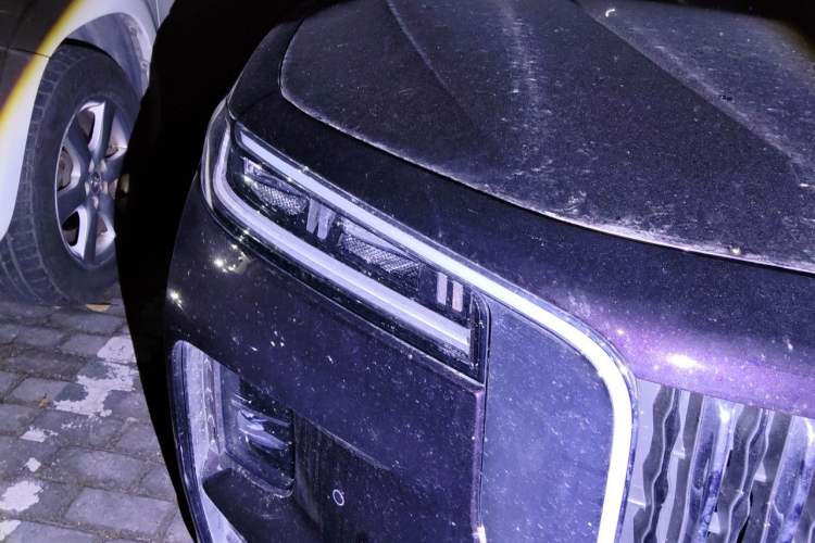 Used Hongqi H9 2023 2.0T Smart Connect Flagship Edition Right Front Headlight
