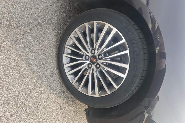 Used Hongqi H9 2023 2.0T Smart Connect Flagship Edition Right Front Wheel Hub