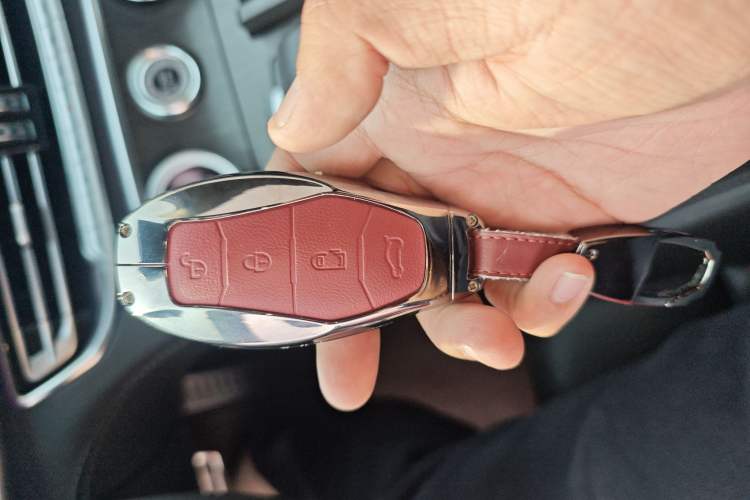 Used Hongqi H9 2023 2.0T Smart Connect Flagship Edition Vehicle Key