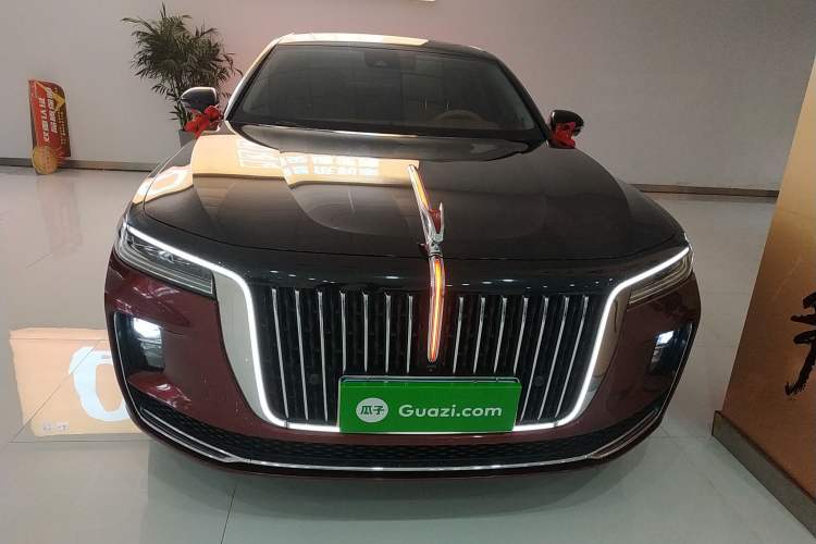 Used Hongqi H9 2023 2.0T Smart Connect Flagship Edition Front