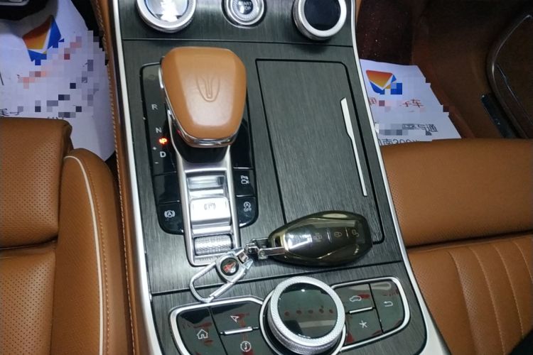 Used Hongqi H9 2023 2.0T Smart Connect Flagship Edition Gear Lever
