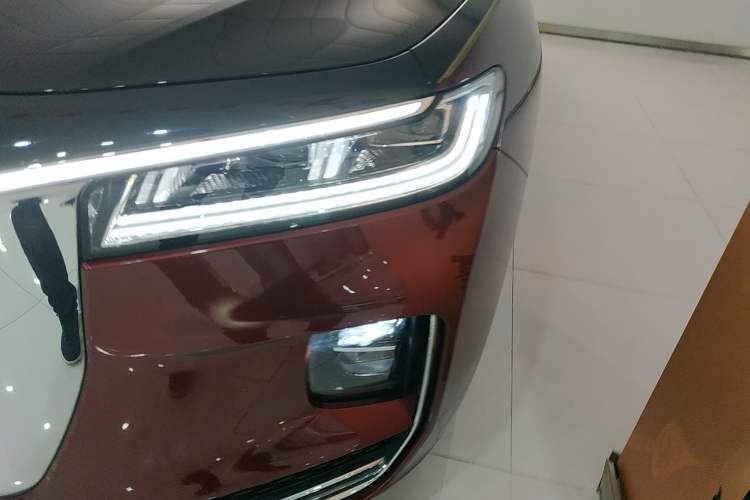 Used Hongqi H9 2023 2.0T Smart Connect Flagship Edition Left Front Headlight