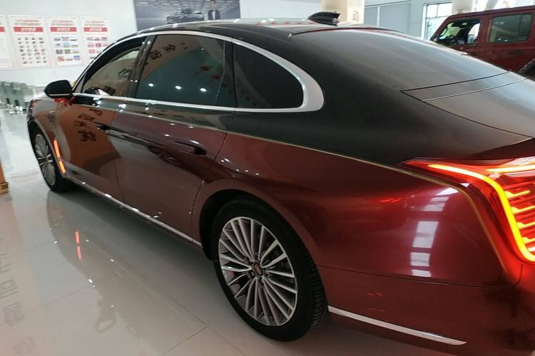 Used Hongqi H9 2023 2.0T Smart Connect Flagship Edition Left Side