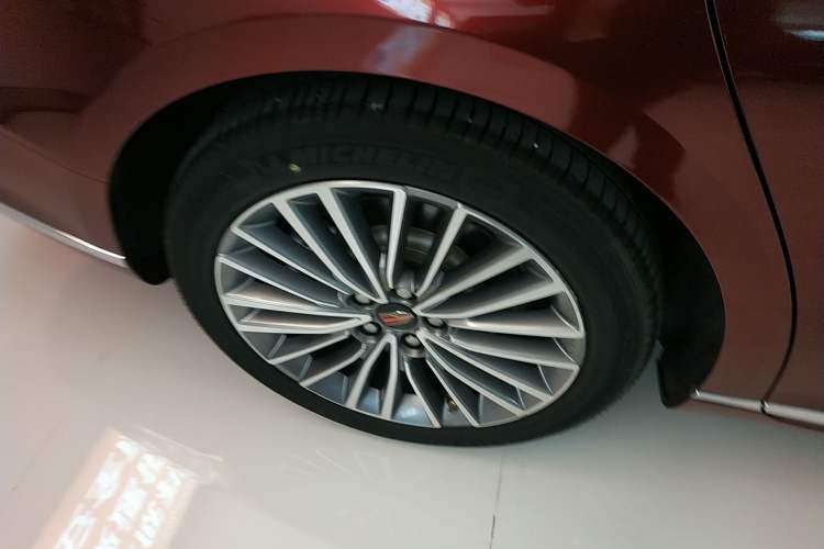 Used Hongqi H9 2023 2.0T Smart Connect Flagship Edition Right Rear Wheel Hub
