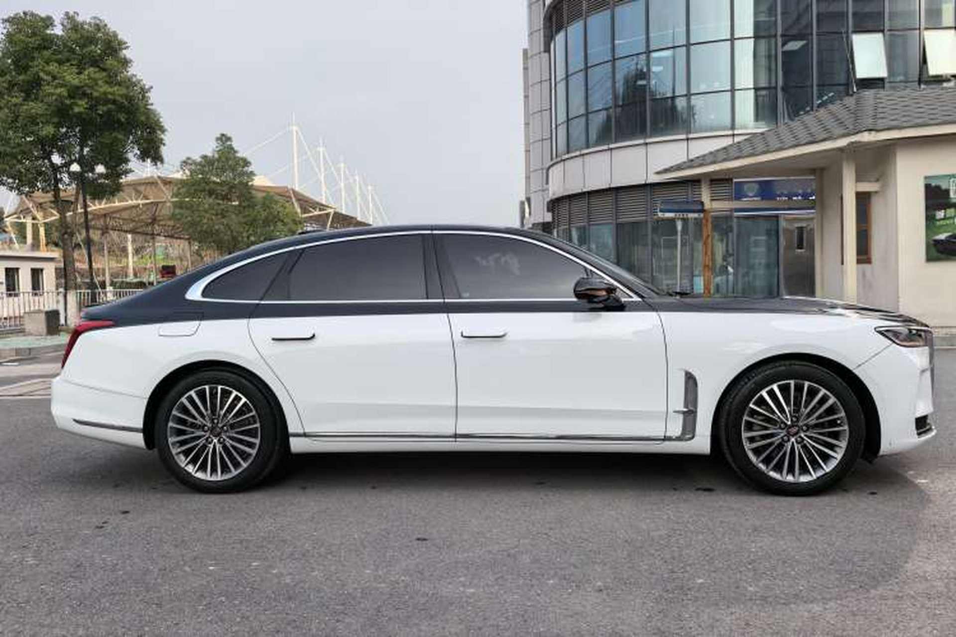 Used Hongqi H9 2023 2.0T Smart Connect Flagship Edition Exterior 2