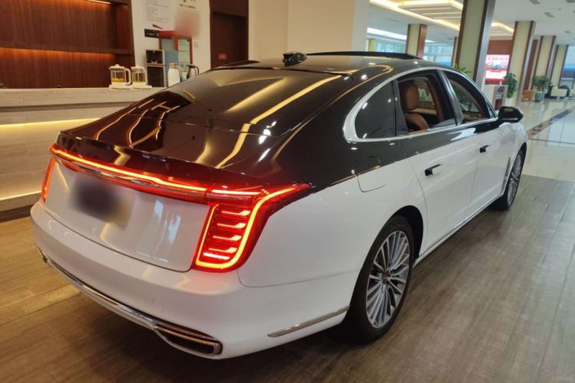 Used Hongqi H9 2023 2.0T Smart Connect Flagship Edition Exterior 5