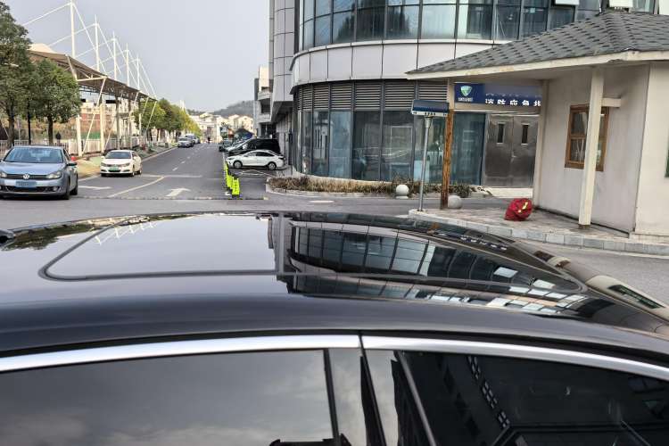 Used Hongqi H9 2023 2.0T Smart Connect Flagship Edition Exterior 7