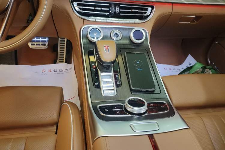 Used Hongqi H9 2023 2.0T Smart Connect Flagship Edition Gear Lever